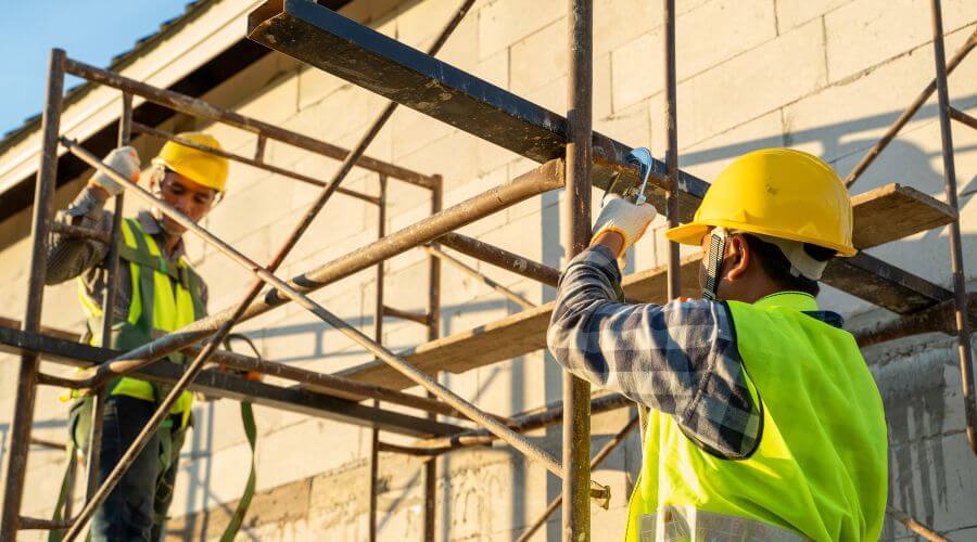 Professional fairlawn roofing services in Nobleton, FL